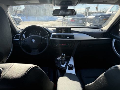 Used 2014 BMW 320i xDrive Sedan image 21