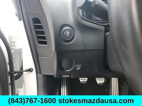 Used 2024 Nissan Z Performance w/ Floor Mat Package RWD image 19