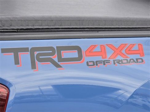 Used 2019 Toyota Tacoma TRD Off-Road image 3