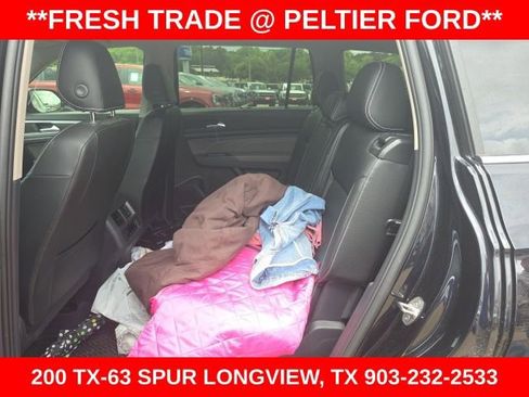 Used 2023 Volkswagen Atlas SE w/ Black Wheel Package FWD image 7