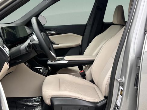 Used 2025 BMW X1 xDrive28i w/ Convenience Package image 21