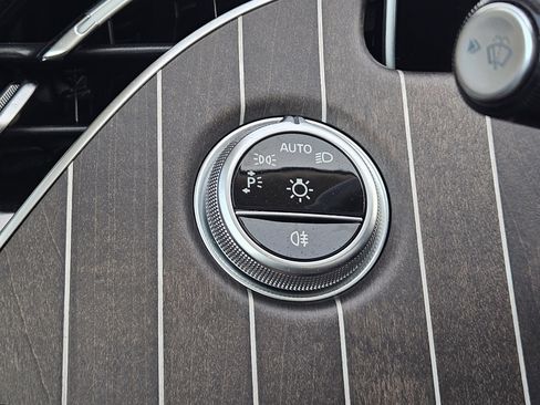 Used 2025 Mercedes-Benz E 350 Sedan image 22