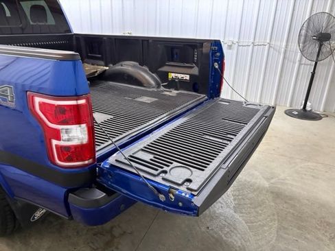 Used 2018 Ford F150 XLT w/ Equipment Group 302A Luxury AWD/4WD image 11