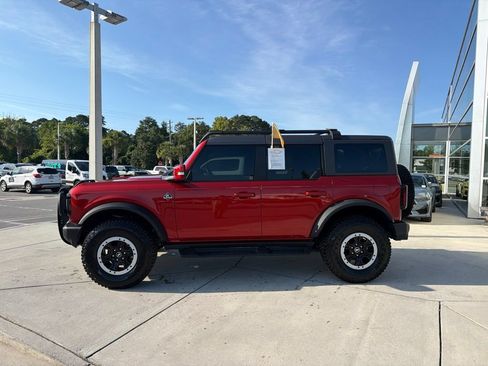 Certified 2024 Ford Bronco Outer Banks w/ Sasquatch Package AWD/4WD image 4