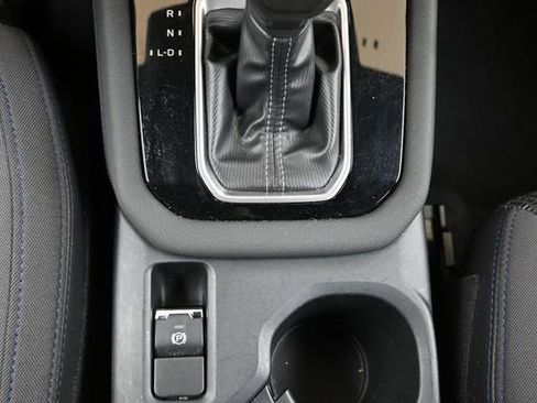 Certified 2025 Subaru Forester Premium AWD/4WD image 35