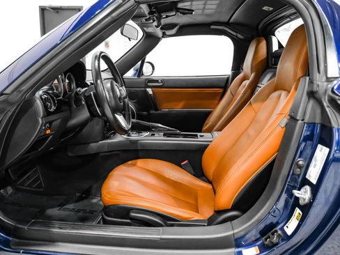 Used 2008 MAZDA MX-5 Miata Grand Touring w/ Premium Pkg RWD image 33