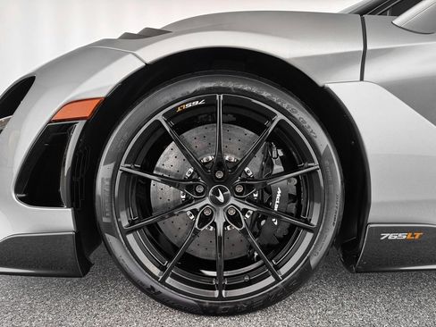 Used 2022 McLaren 765LT image 31