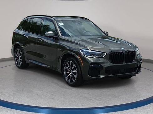 Used 2023 BMW X5 xDrive45e w/ Executive Package AWD/4WD image 3