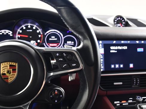 Used 2020 Porsche Cayenne S image 30