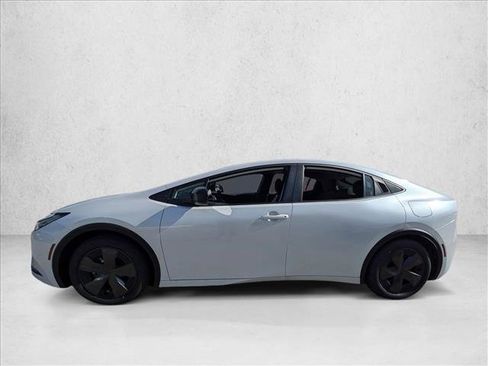 New 2026 Toyota Prius Plug-In Hybrid image 5