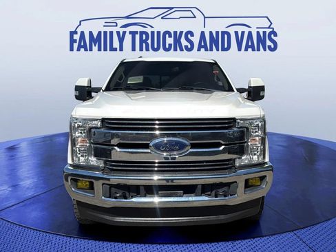 Used 2019 Ford F350 Lariat w/ Lariat Value Package AWD/4WD image 8
