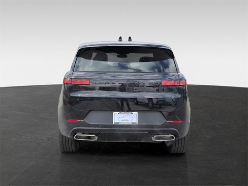New 2026 Land Rover Range Rover Sport SE image 5