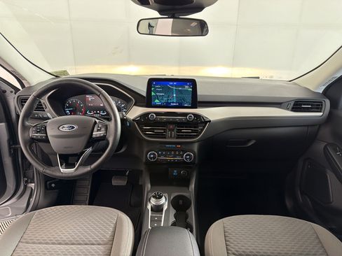 Used 2021 Ford Escape SE w/ SE Sport Appearance Package AWD/4WD image 17