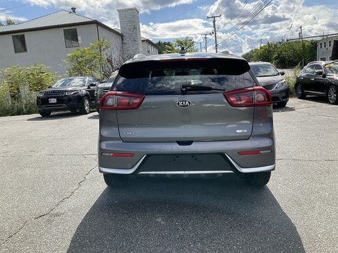 Used 2017 Kia Niro LX FWD image 6