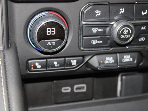 Used 2024 Chevrolet Tahoe Premier image 46