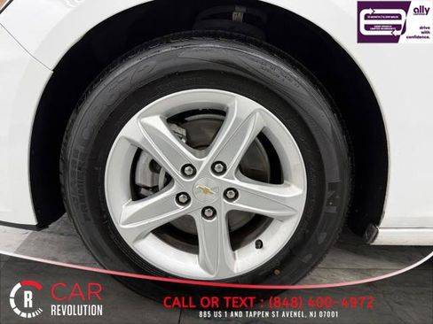 Used 2024 Chevrolet Malibu LT image 13