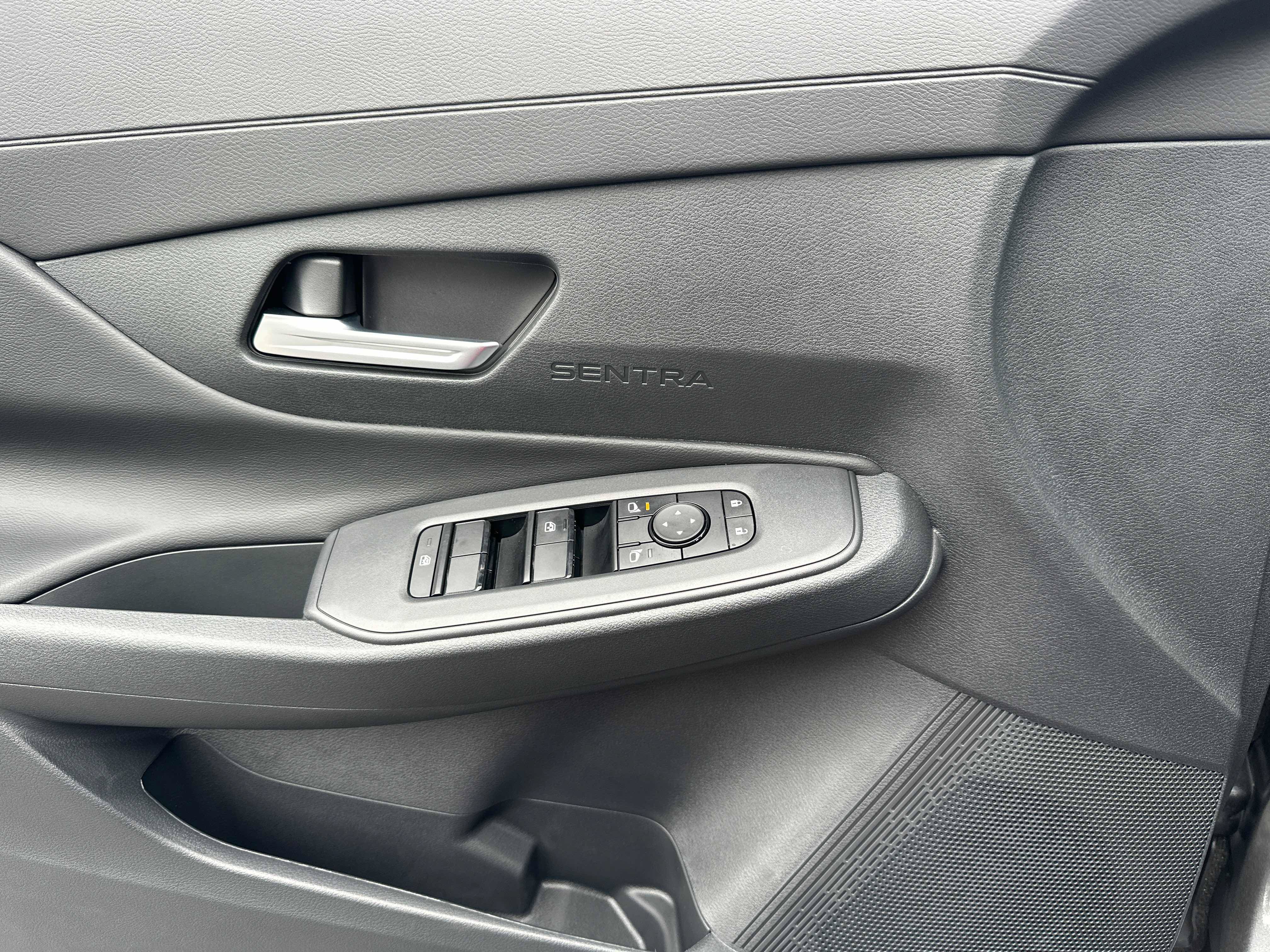 New 2027 Nissan Sentra S w/ Floor Mat Package FWD image 18