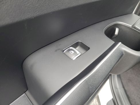 New 2026 Kia Sorento S image 13