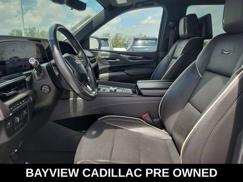 Used 2021 Cadillac Escalade Sport w/ LPO, Illumination Package AWD/4WD image 24