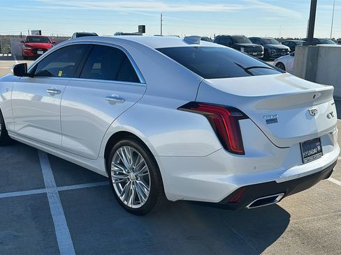 Used 2025 Cadillac CT4 Premium Luxury image 11