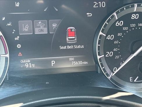 Used 2021 Toyota Highlander XLE FWD image 27