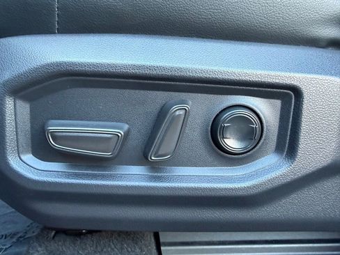 Used 2022 Toyota Tundra Limited image 15