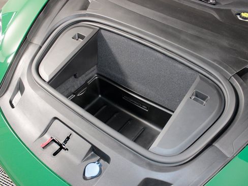 Used 2023 Porsche Taycan GTS image 12