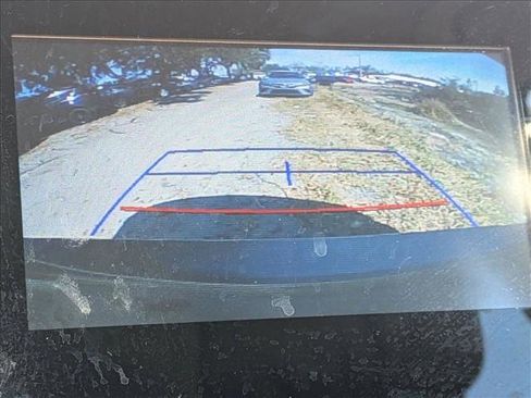 Used 2018 Toyota Corolla LE image 6