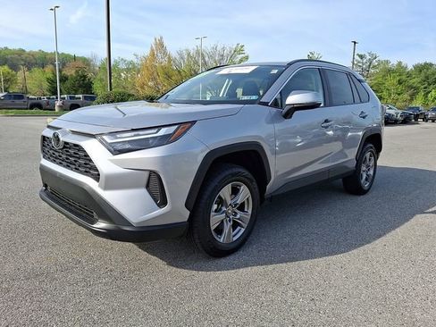 Certified 2024 Toyota RAV4 XLE image 3