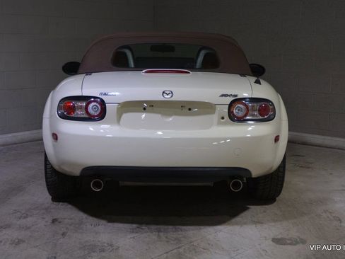 Used 2006 MAZDA MX-5 Miata Grand Touring image 24