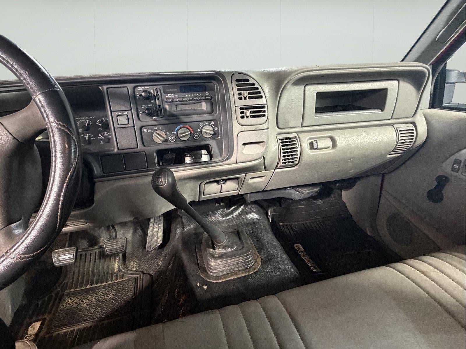 Used 2000 Chevrolet Silverado 3500 2WD Crew Cab image 11