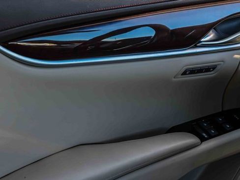 Used 2017 Cadillac XTS Luxury image 14