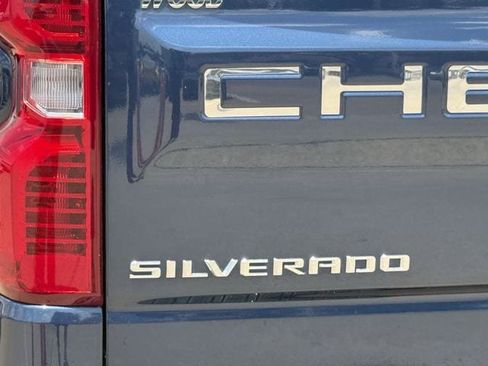 Used 2019 Chevrolet Silverado 1500 LT w/ Texas Edition AWD/4WD image 6