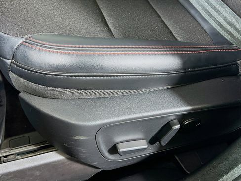 Used 2025 Ford Escape ST-Line image 18