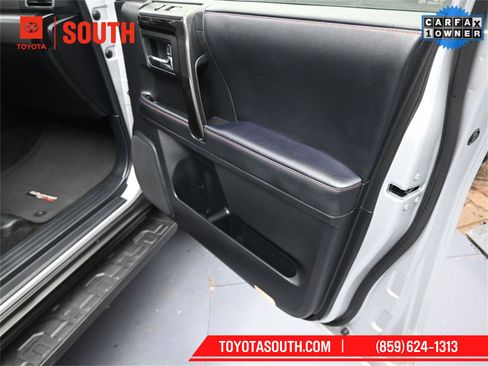 Used 2024 Toyota 4Runner TRD Off-Road image 33