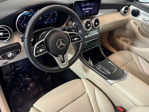 Used 2022 Mercedes-Benz GLC 300 4MATIC image 9