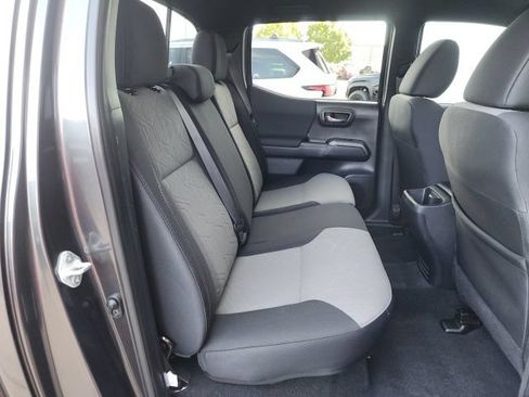 Certified 2023 Toyota Tacoma TRD Off-Road AWD/4WD image 23