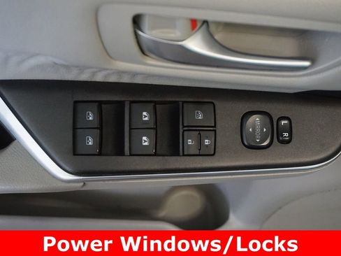 Certified 2017 Toyota Camry LE FWD image 6