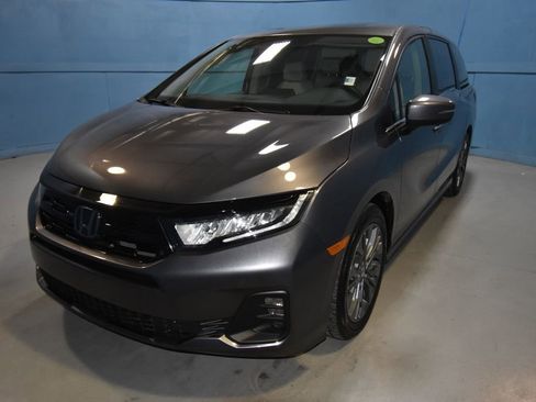Used 2025 Honda Odyssey Touring image 27