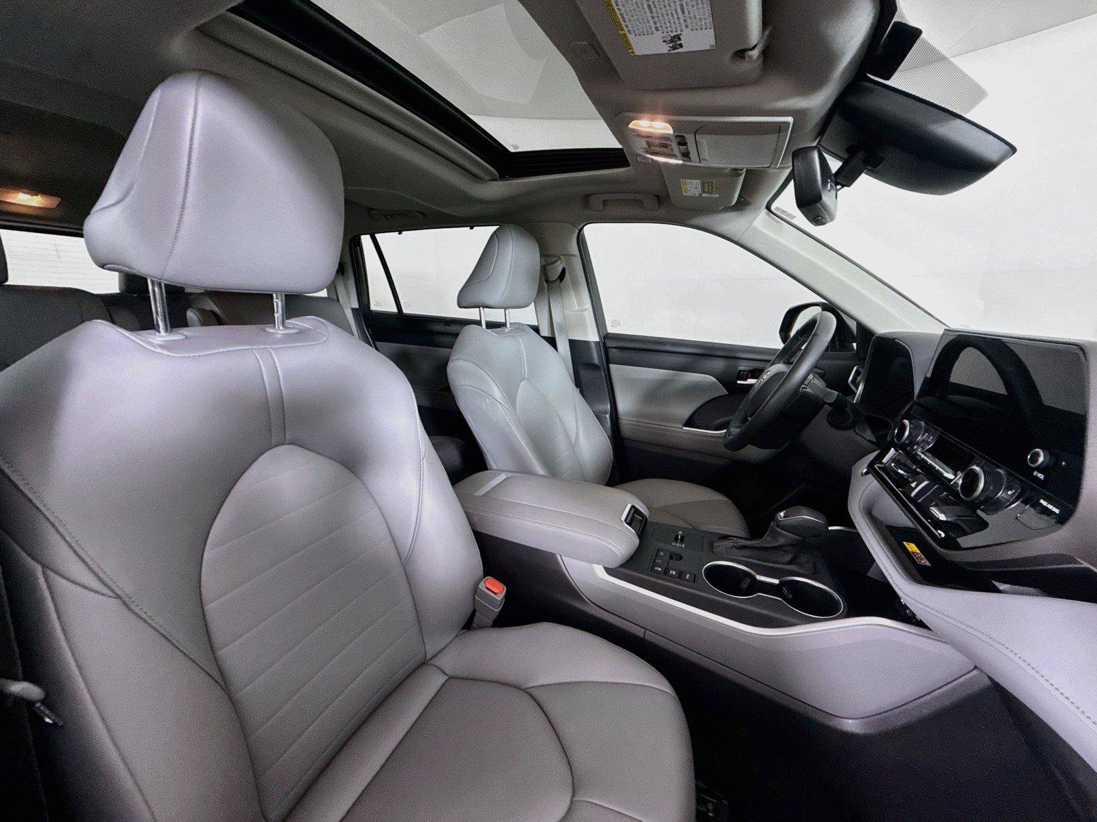 Certified 2026 Toyota Highlander XLE AWD/4WD image 41