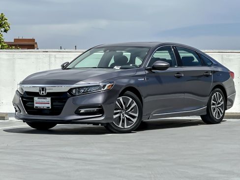 Used 2019 Honda Accord EX image 1