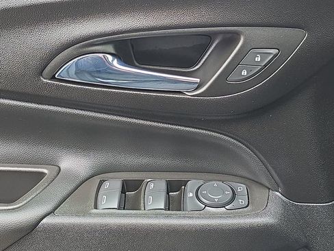 Certified 2023 Chevrolet Equinox LT image 24