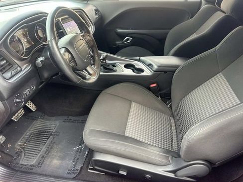 Used 2019 Dodge Challenger R/T image 18