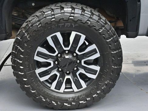 Used 2024 GMC Sierra 3500 Denali Ultimate AWD/4WD image 36