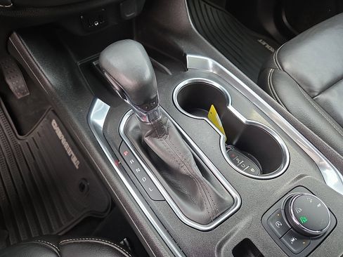 Certified 2023 Chevrolet Traverse LT image 30