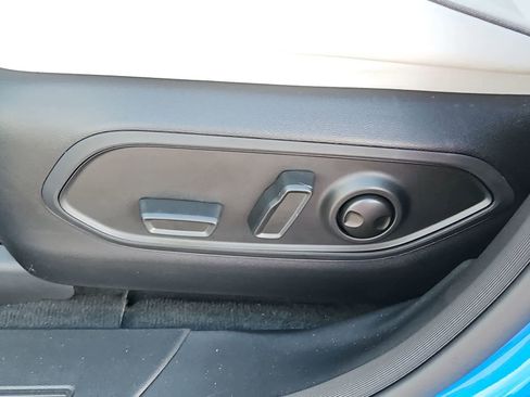 Used 2025 Jeep Wagoneer S Limited image 17