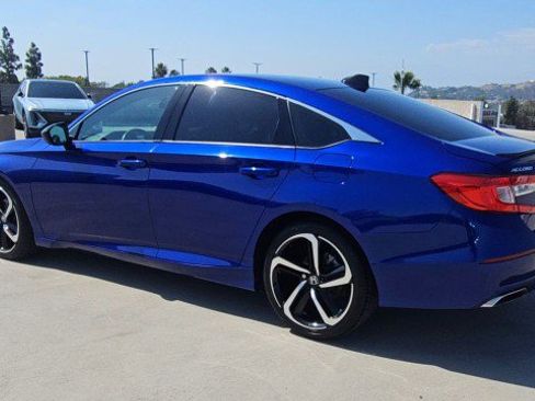 Used 2022 Honda Accord Sport image 6