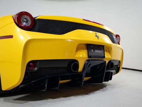 Used 2015 Ferrari 458 Speciale A image 15