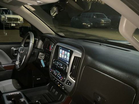 Used 2017 GMC Sierra 1500 SLT image 34