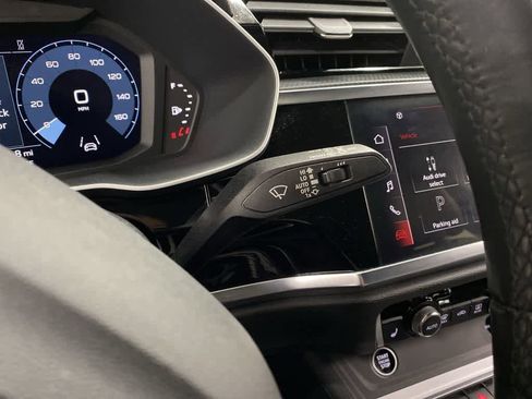 Used 2024 Audi Q3 2.0T Premium image 23